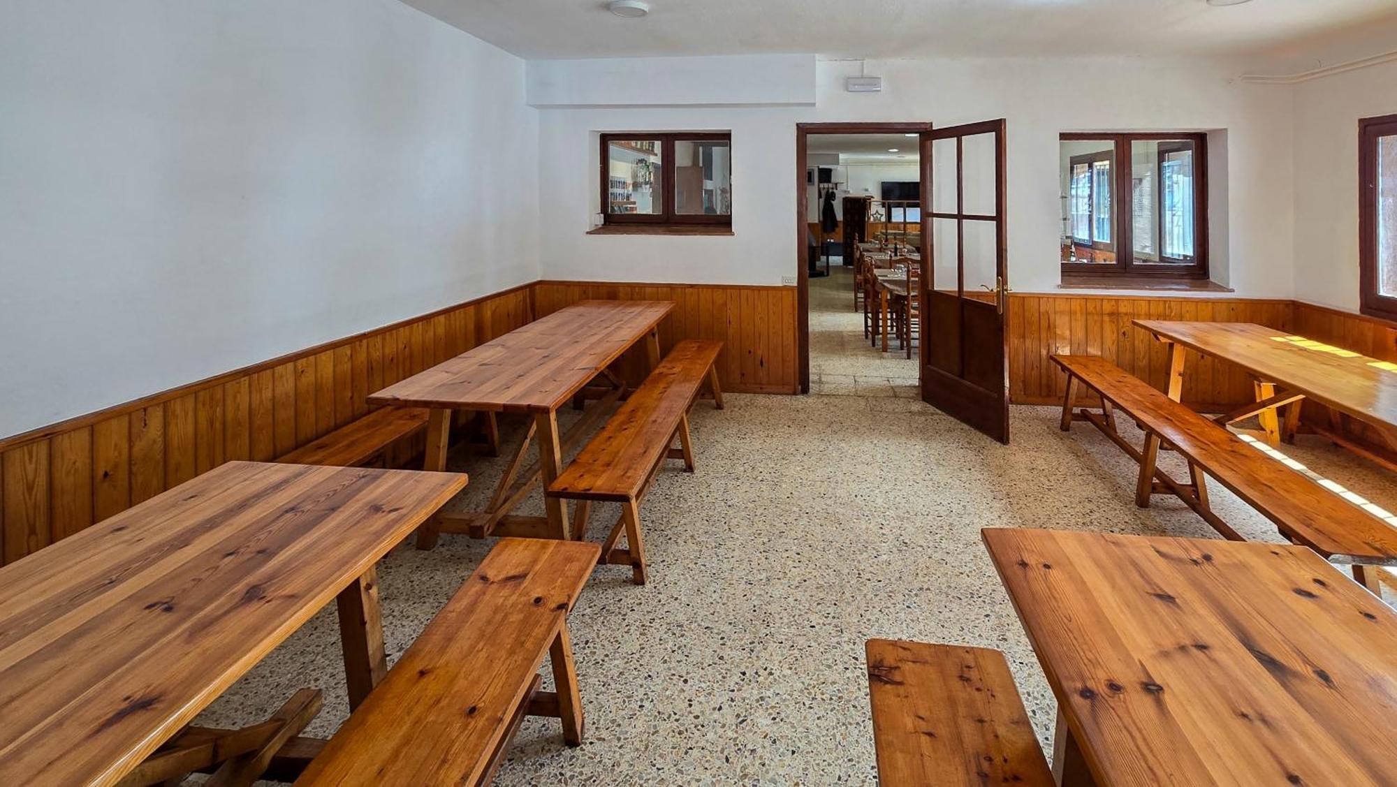 Coll De Port Hostel Tuixen Luaran gambar